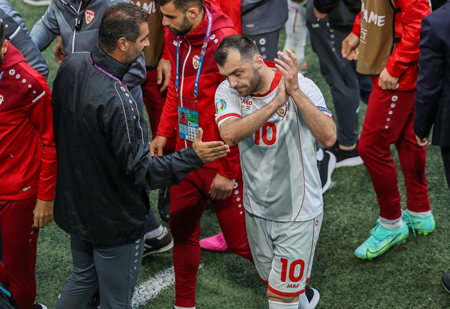 街霸6传奇谢幕,球迷泪洒赛场的简单介绍 街霸6传奇谢幕,球迷泪洒赛场的简单介绍