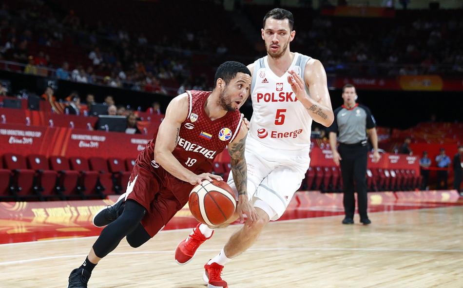 波兰队轻取奥地利队，许昕扛起全队