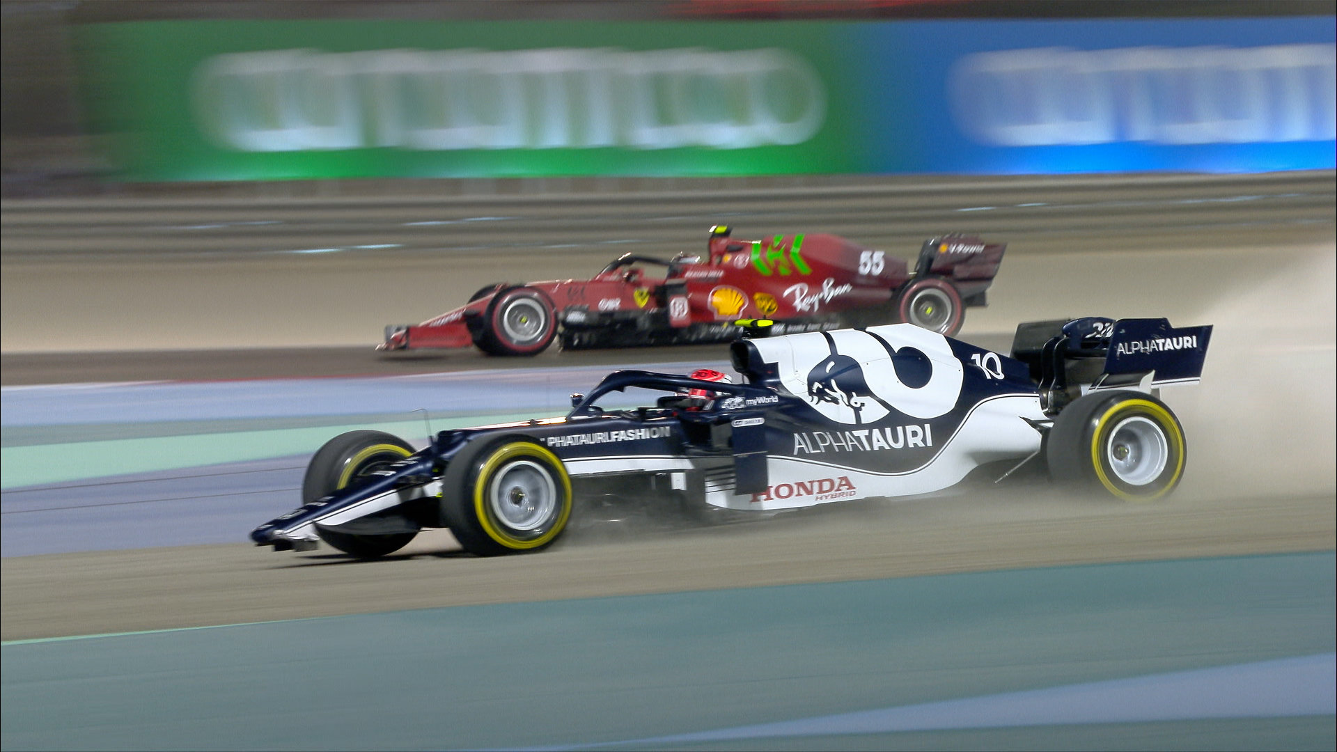 红牛二队完胜法拉利,拉塞尔点燃赛场 红牛二队完胜法拉利,拉塞尔点燃赛场