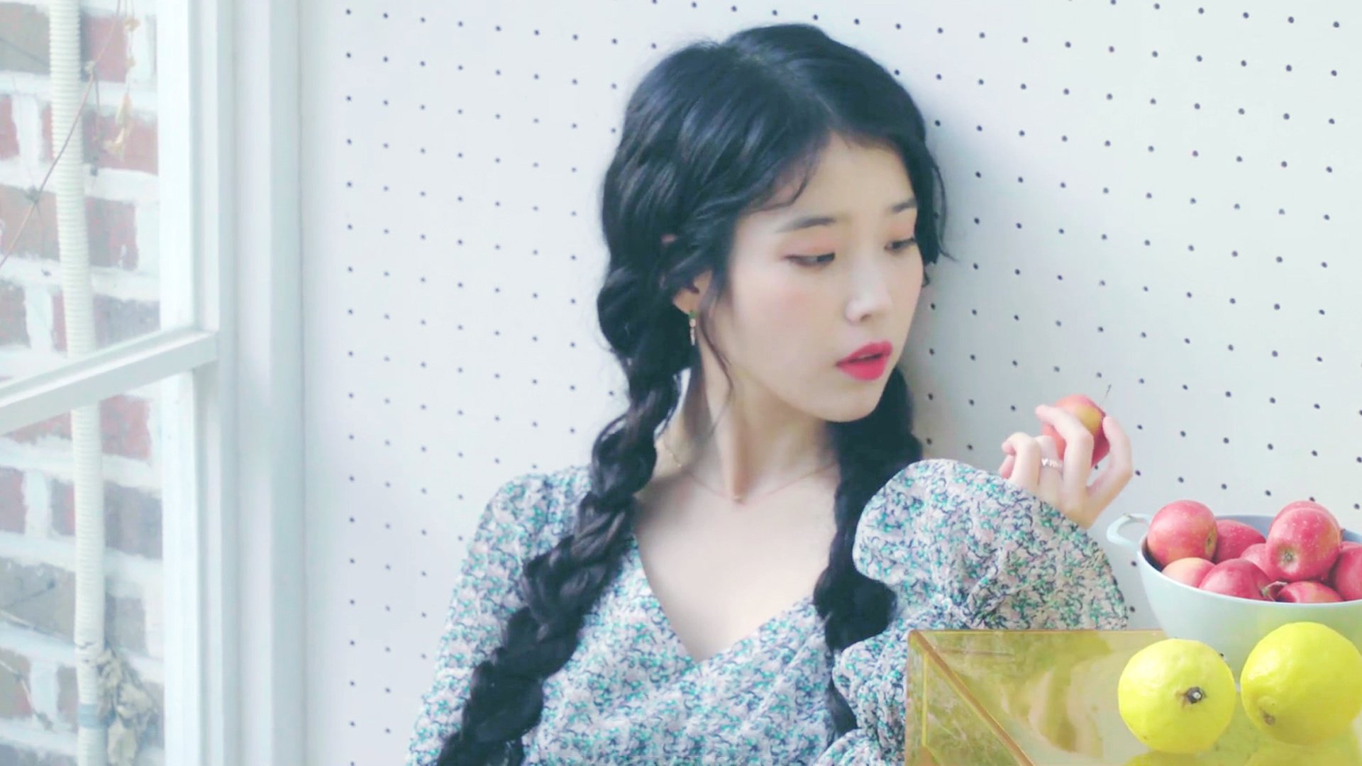 时空交错的安菲尔德之战，当利物浦红遇见荷兰橙，布雷默如何以自由人之魂定义节奏