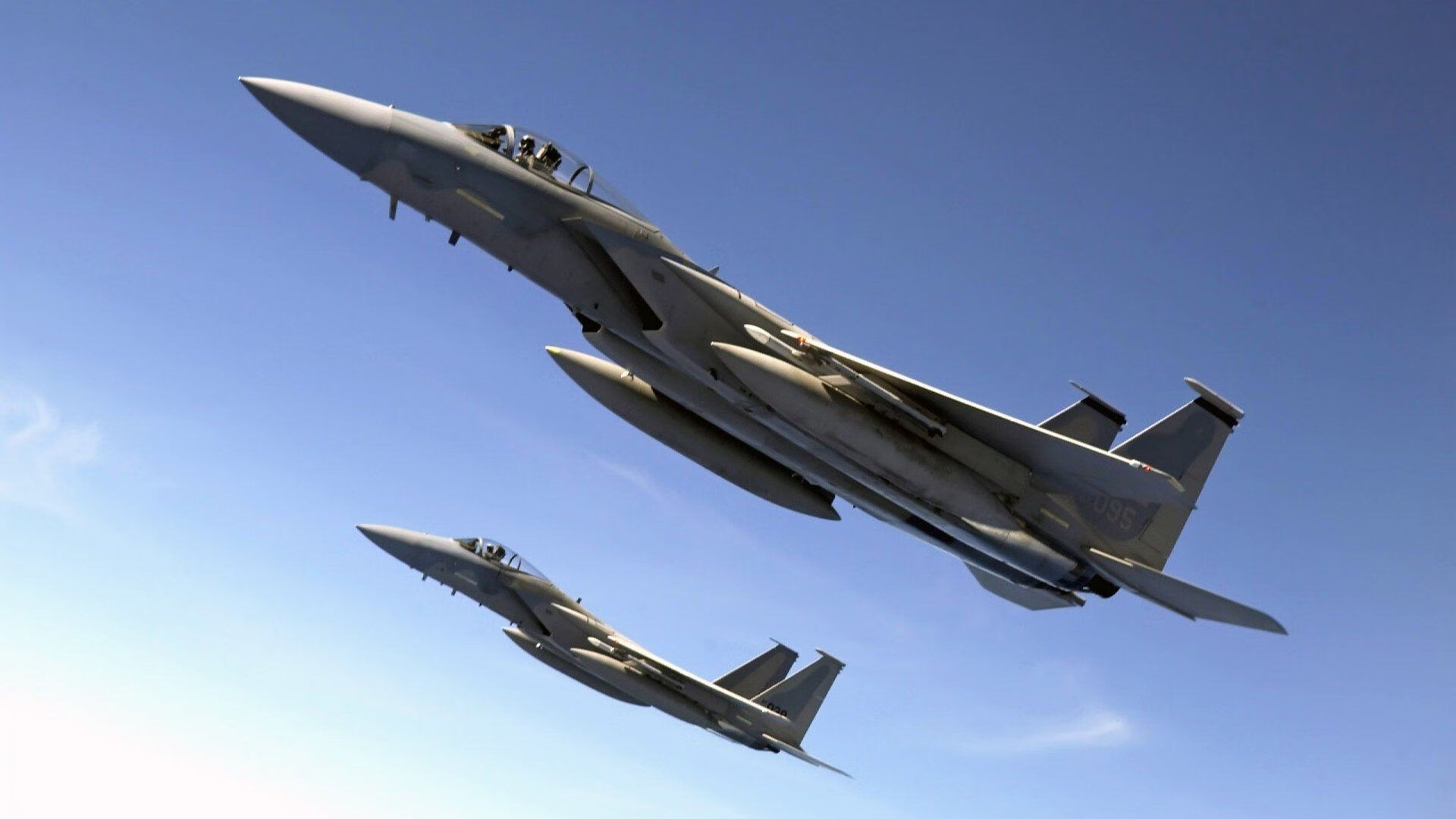 同一晚，维尼修斯炫技征服伯纳乌，爱尔兰务实效力压卡塔尔