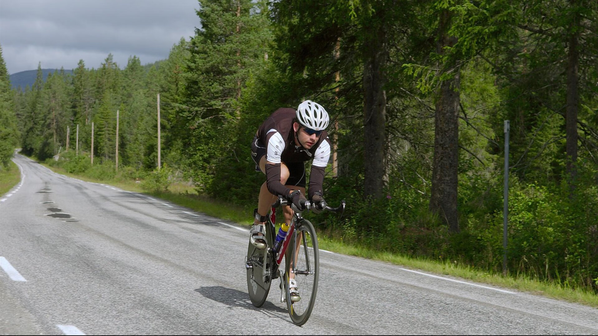 孤胆铁骑！伦纳德末节13分血战破雄鹿 抢七生死战铸就关键先生